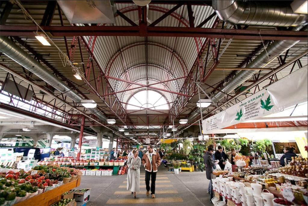 Stylish 2 Bedroom Haven By Jean Talon Market モントリオール エクステリア 写真